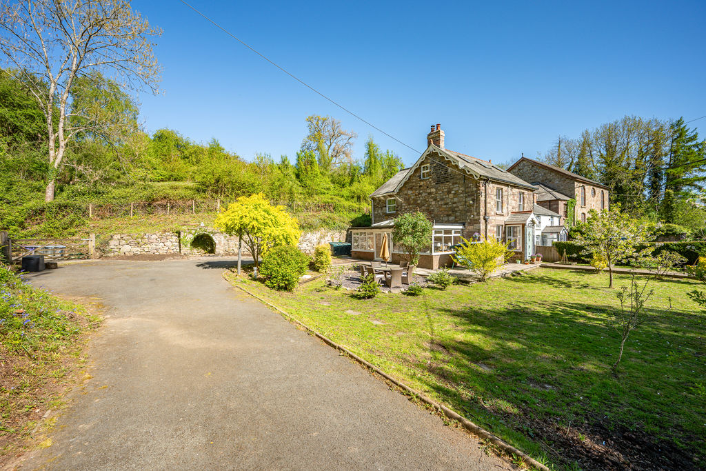 Side Elevation, Garden and Driveway- click for photo gallery